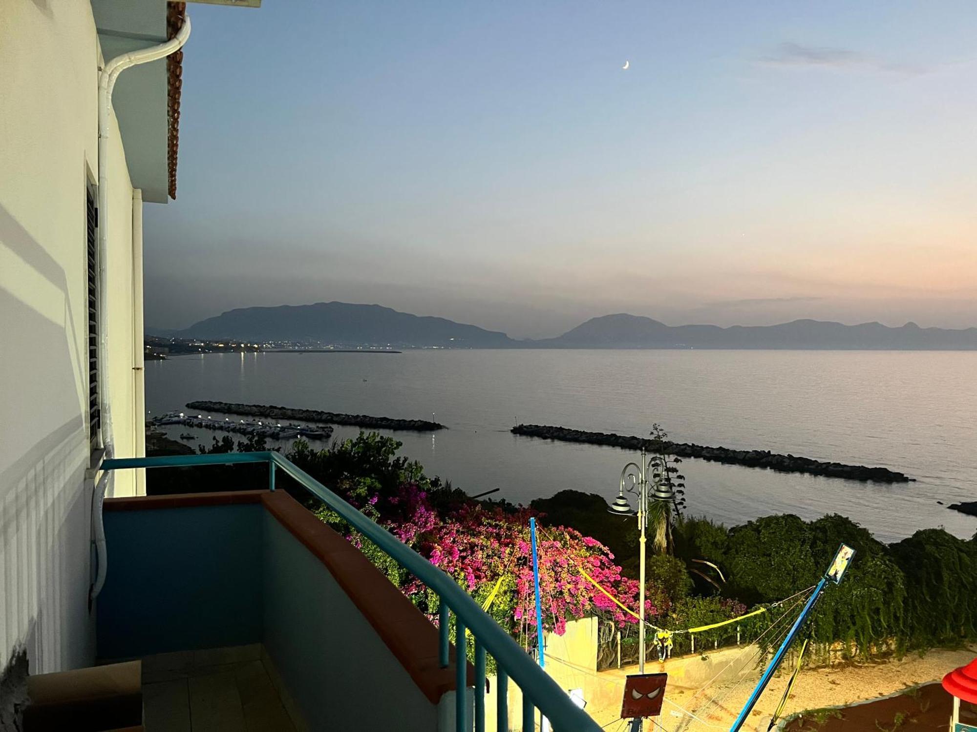 Vista Mare Apartment Trappeto  Luaran gambar